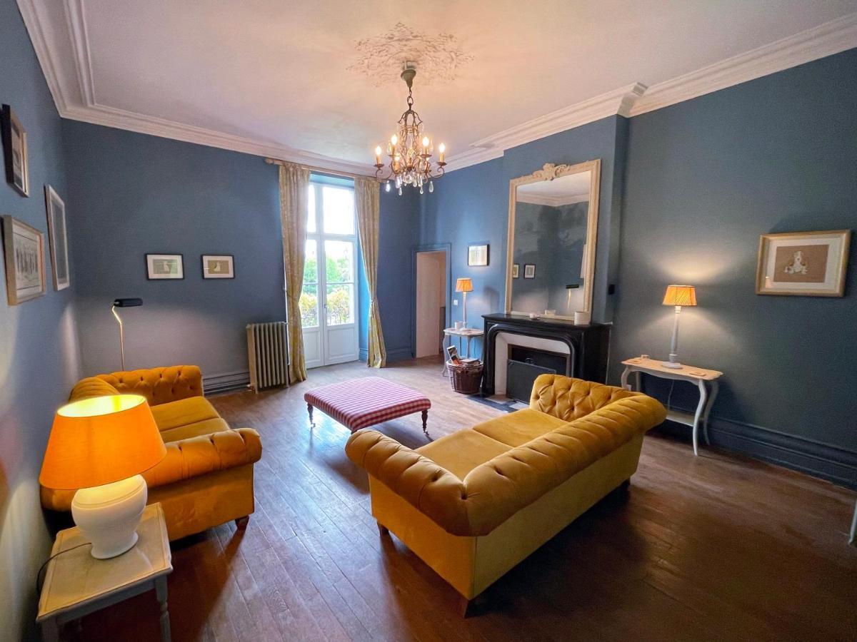 Beautiful 6 Bedroom House With Pool & Large Garden Le Pechereau Экстерьер фото